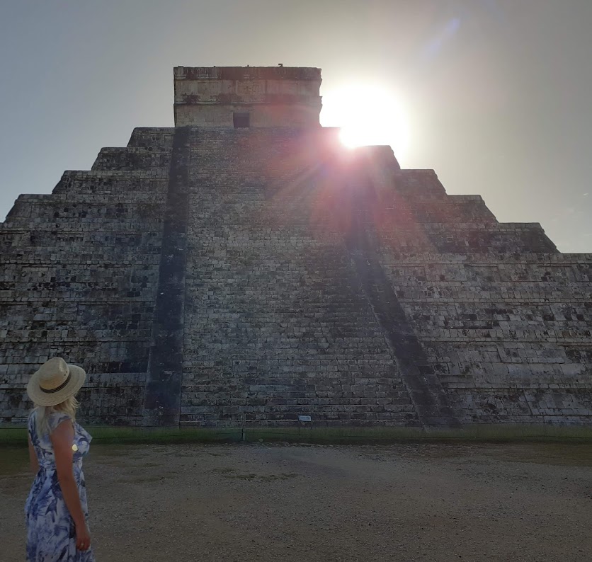 svítání na Chichen Itzá.jpg